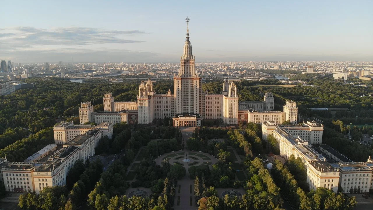 Капитальный ремонт фасадов МГУ выполнен более чем на 90 %