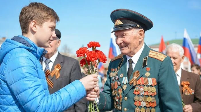 День Победы 9 мая: какие выплаты ветеранам действуют в 2026 году